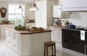 Midsomer shaker style kitchen oak doors